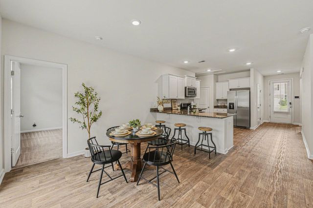 198 Greenwich Drive, Summerville, SC 29486