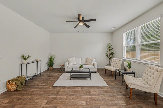 198 Greenwich Drive, Summerville, SC 29486