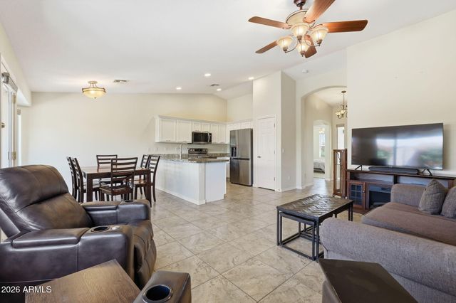 3470 E GLENEAGLE Place, Chandler, AZ 85249