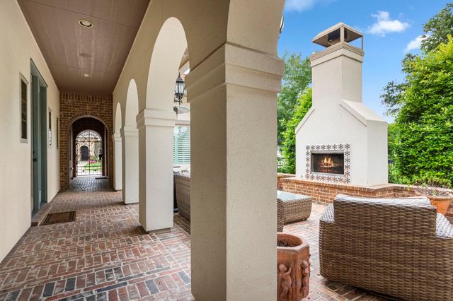 3930 Sundance Hill Lane, Sugar Land, TX 77479