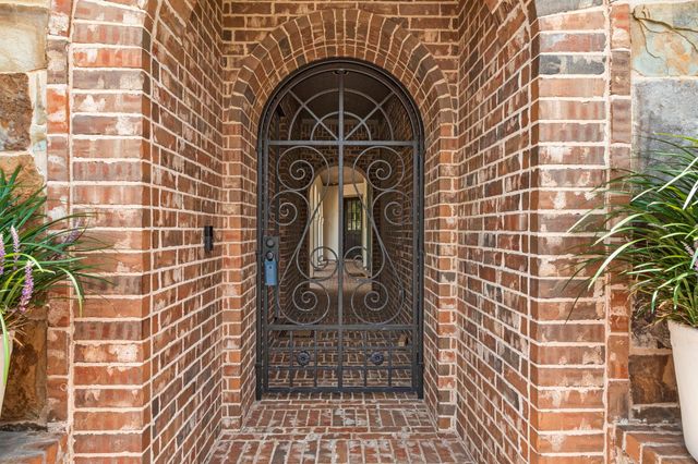 3930 Sundance Hill Lane, Sugar Land, TX 77479