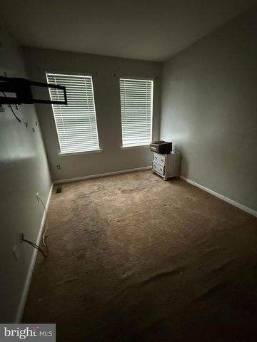 266 HAWTHORNE LN, Barnegat, NJ 08005