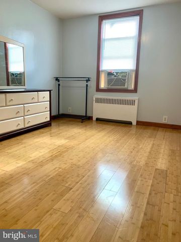 1044 E LUZERNE ST, Philadelphia, PA 19124