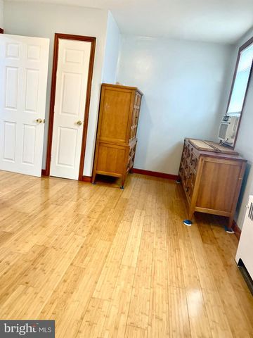 1044 E LUZERNE ST, Philadelphia, PA 19124