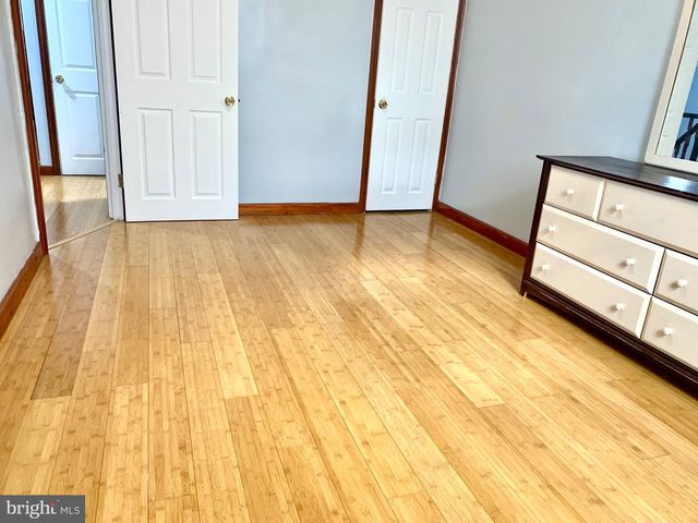 1044 E LUZERNE ST, Philadelphia, PA 19124