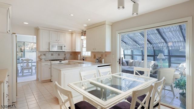 125 Mountainview Rd, Warren Twp., NJ 07059