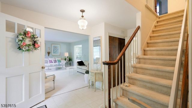 125 Mountainview Rd, Warren Twp., NJ 07059