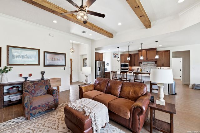 109 Archer Ridge Dr, La Vernia, TX 78121
