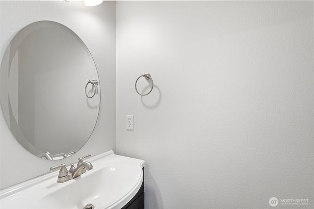 3259 Northlake Way NW, Bremerton, WA 98312