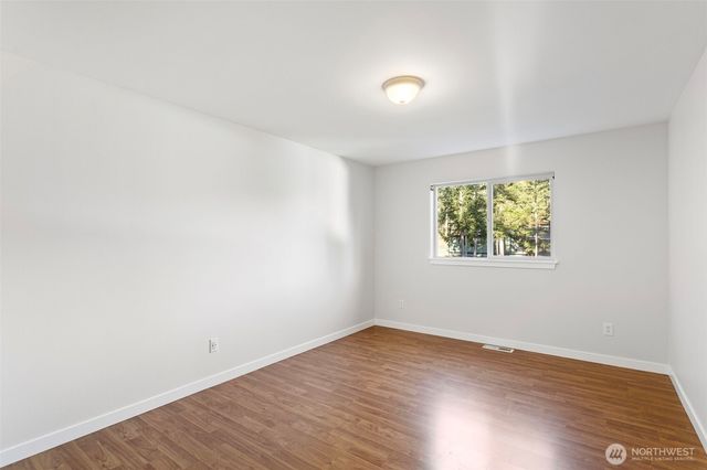 3259 Northlake Way NW, Bremerton, WA 98312