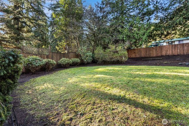 3259 Northlake Way NW, Bremerton, WA 98312