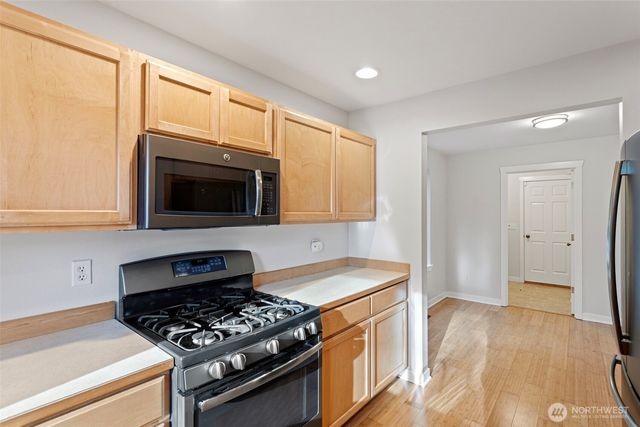 3259 Northlake Way NW, Bremerton, WA 98312