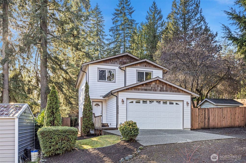 3259 Northlake Way NW, Bremerton, WA 98312