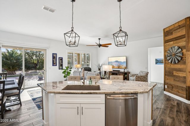 16929 W CAMBRIDGE Avenue, Goodyear, AZ 85395