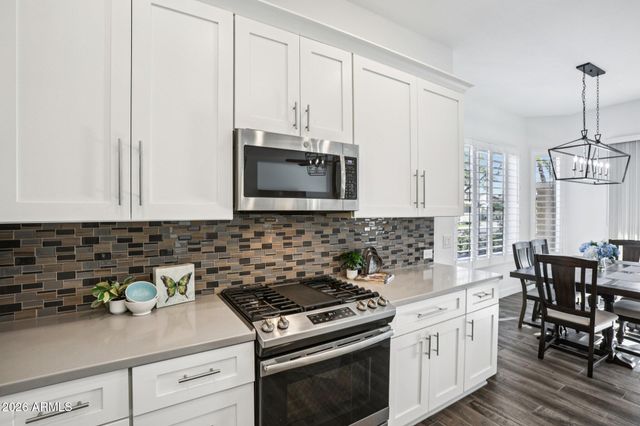 16929 W CAMBRIDGE Avenue, Goodyear, AZ 85395