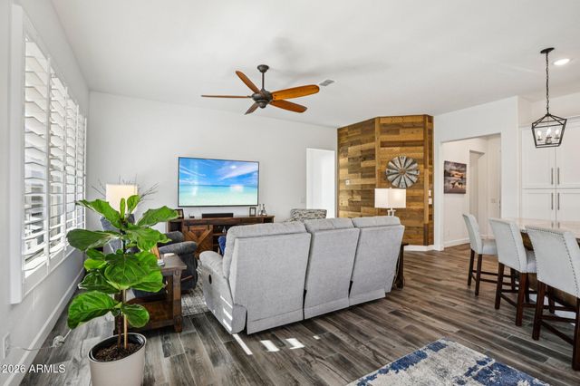 16929 W CAMBRIDGE Avenue, Goodyear, AZ 85395