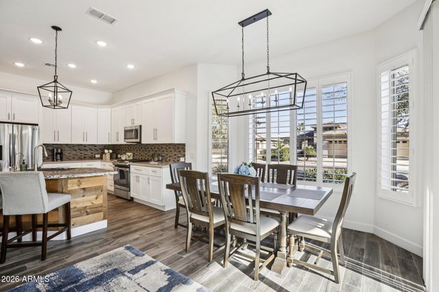 16929 W CAMBRIDGE Avenue, Goodyear, AZ 85395