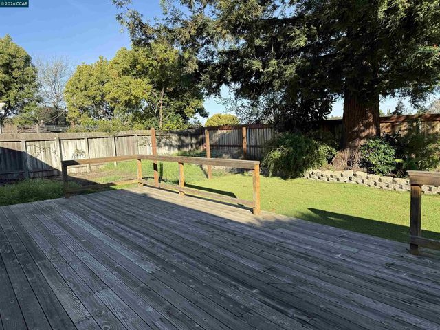 1417 Rolling Hill Way, Martinez, CA 94553