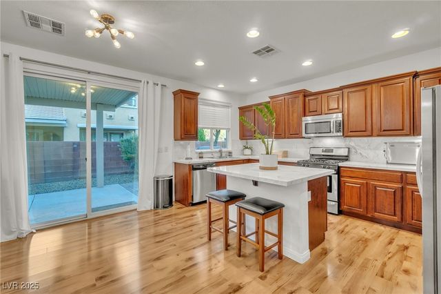 10460 Harvest Wind Drive, Las Vegas, NV 89135