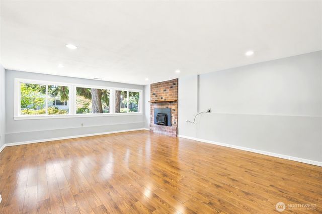 11714 SE 93rd Street, Newcastle, WA 98056