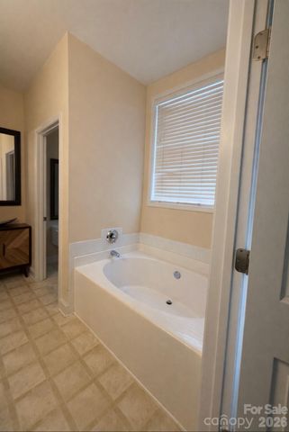 9654 Waltham Court, Charlotte, NC 28269