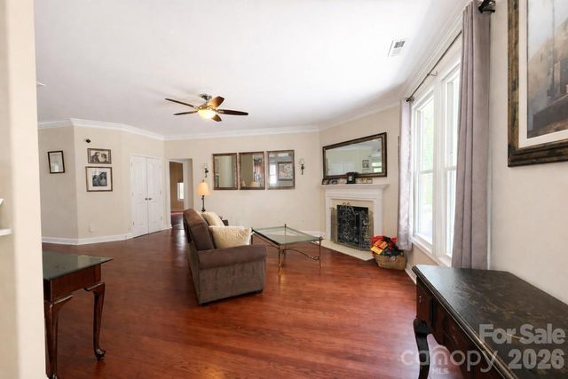 9654 Waltham Court, Charlotte, NC 28269