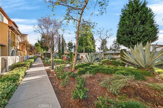 928 E Twill Court, Anaheim, CA 92802