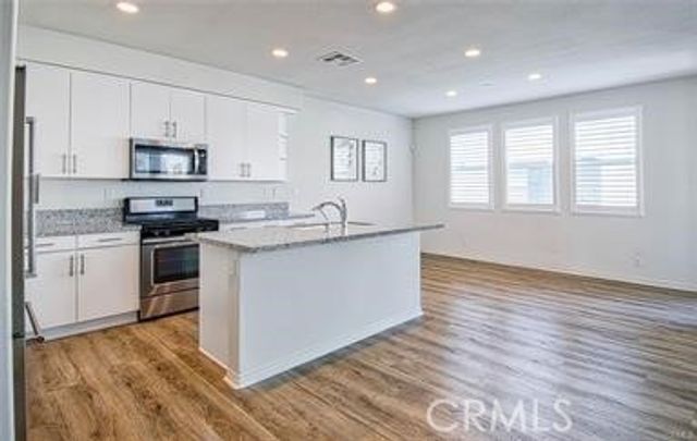 928 E Twill Court, Anaheim, CA 92802