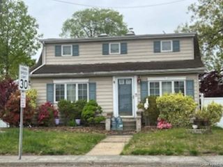 656 E Meadow Avenue, East Meadow, NY 11554