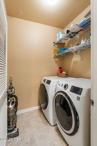8539 GATE Parkway W 1433, Jacksonville, FL 32216