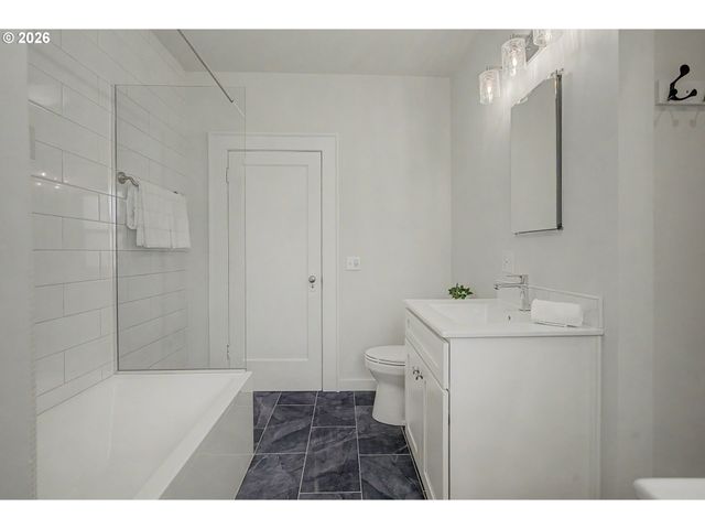 -1 N MIDWAY Ave, Portland, OR 97203