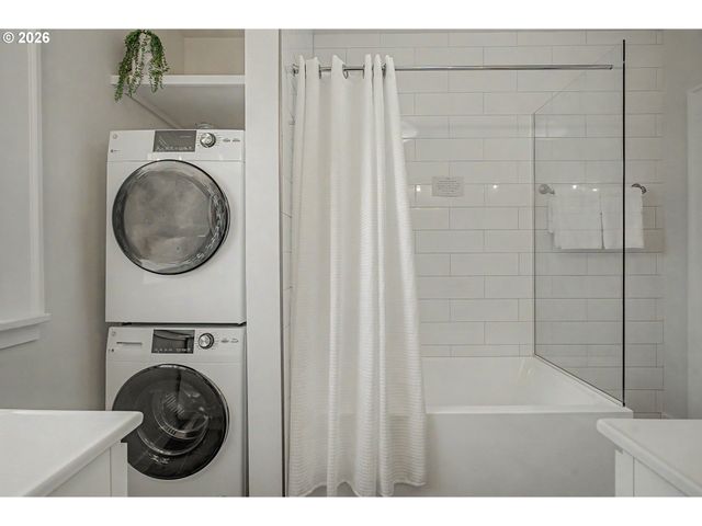 -1 N MIDWAY Ave, Portland, OR 97203