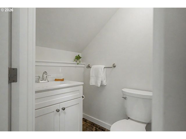 -1 N MIDWAY Ave, Portland, OR 97203