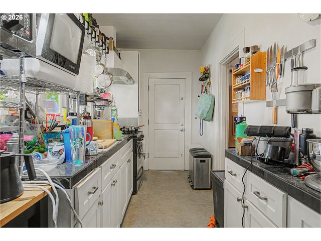 -1 N MIDWAY Ave, Portland, OR 97203