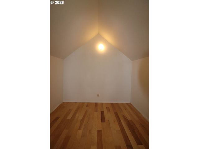 -1 N MIDWAY Ave, Portland, OR 97203