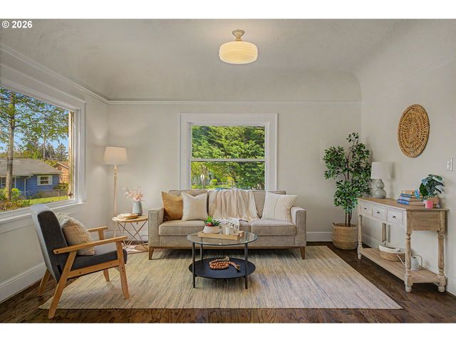 -1 N MIDWAY Ave, Portland, OR 97203