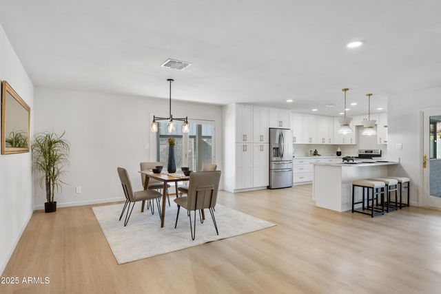 3802 W KELTON Lane, Phoenix, AZ 85053