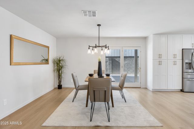 3802 W KELTON Lane, Phoenix, AZ 85053