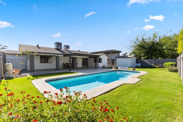 3802 W KELTON Lane, Phoenix, AZ 85053