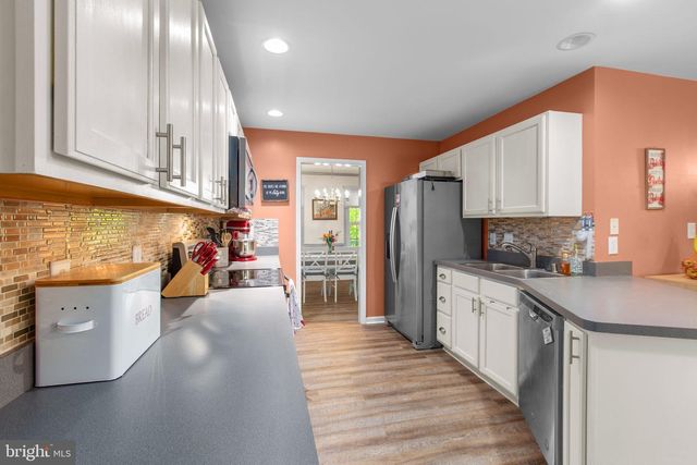 8863 SHERMAN CIR, King George, VA 22485