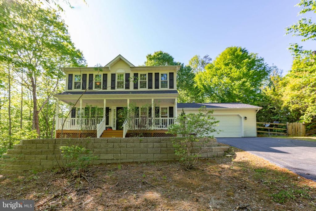 8863 SHERMAN CIR, King George, VA 22485