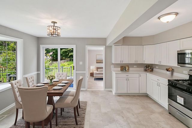 345 Main Street, Batavia, IL 60510