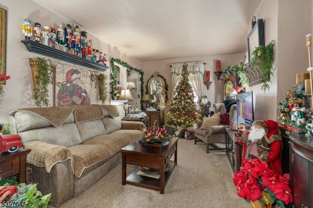 193 W Washington Ave, Washington Boro, NJ 07882