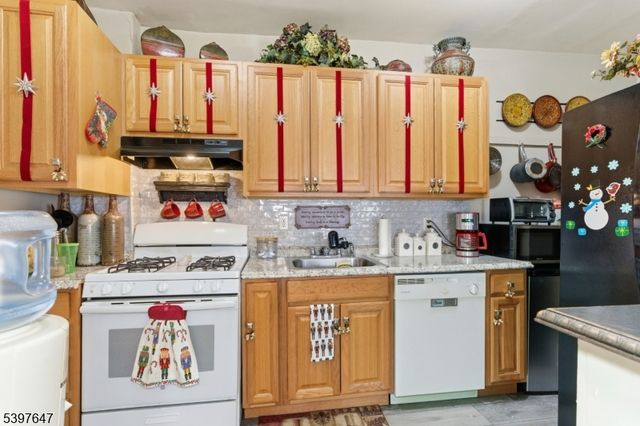 193 W Washington Ave, Washington Boro, NJ 07882