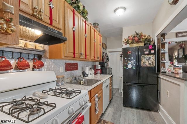 193 W Washington Ave, Washington Boro, NJ 07882