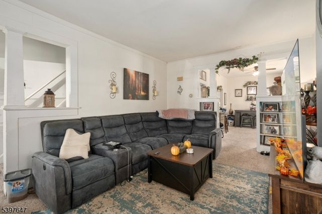 193 W Washington Ave, Washington Boro, NJ 07882