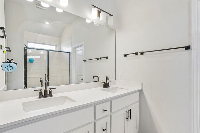 1016 Calendula TRL, Georgetown, TX 78628