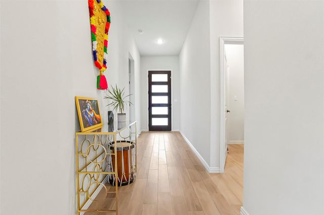 1016 Calendula TRL, Georgetown, TX 78628