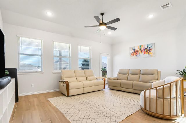 1016 Calendula TRL, Georgetown, TX 78628