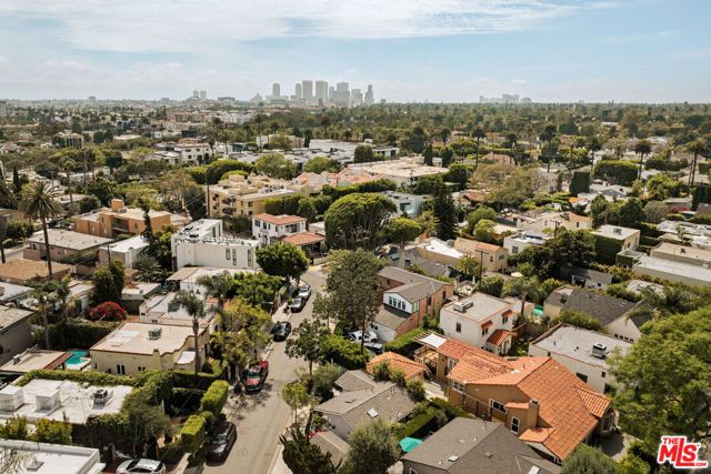 9009 Lloyd Place, West Hollywood, CA 90069